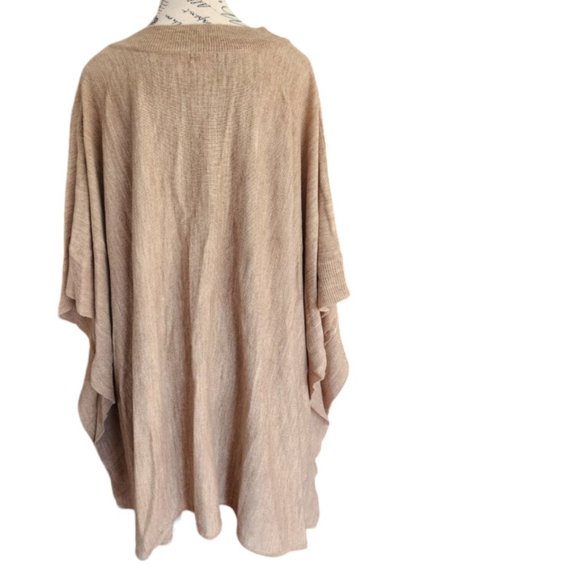 Joe Fresh camel color poncho XXL - Picture 8 of 8